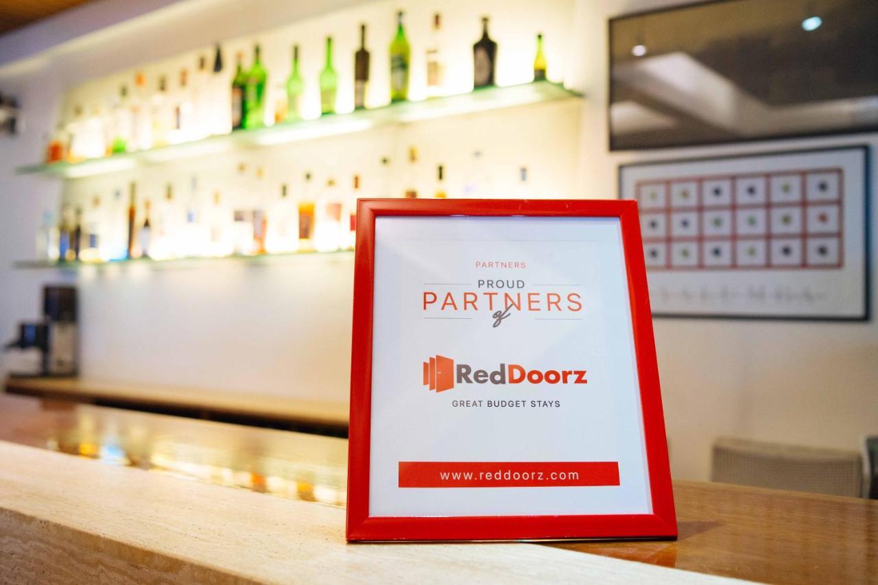 Reddoorz Plus Near Naia Expressway Pasay Exteriör bild