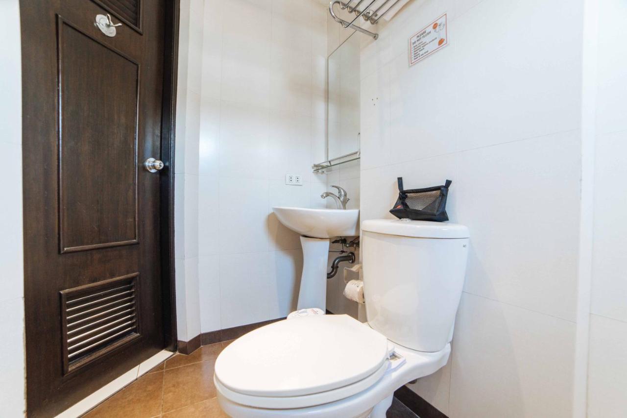 Reddoorz Plus Near Naia Expressway Pasay Exteriör bild